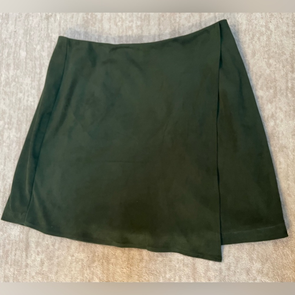 Velvety Dark Green High Waisted Women's Skirt